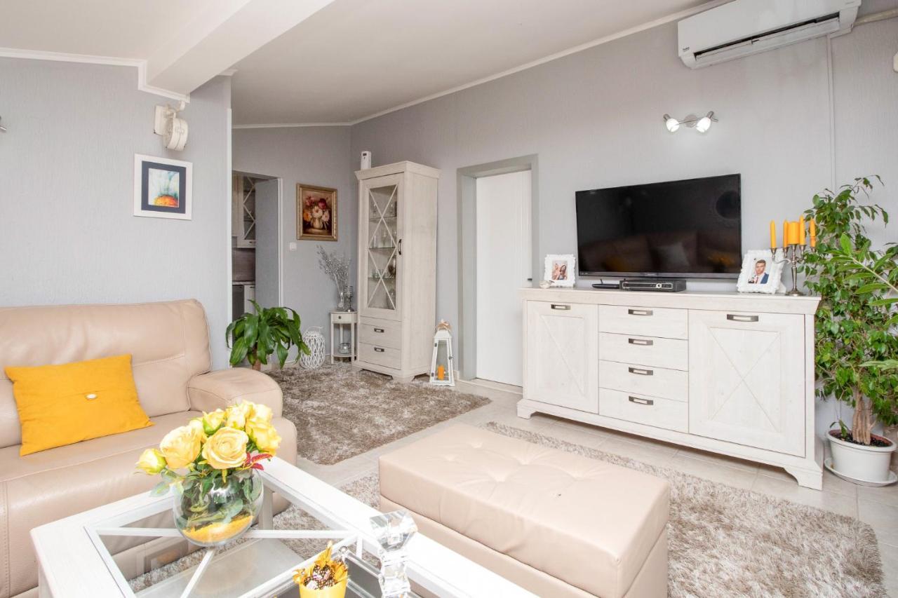 Apartment Ancora Kotor Exteriör bild